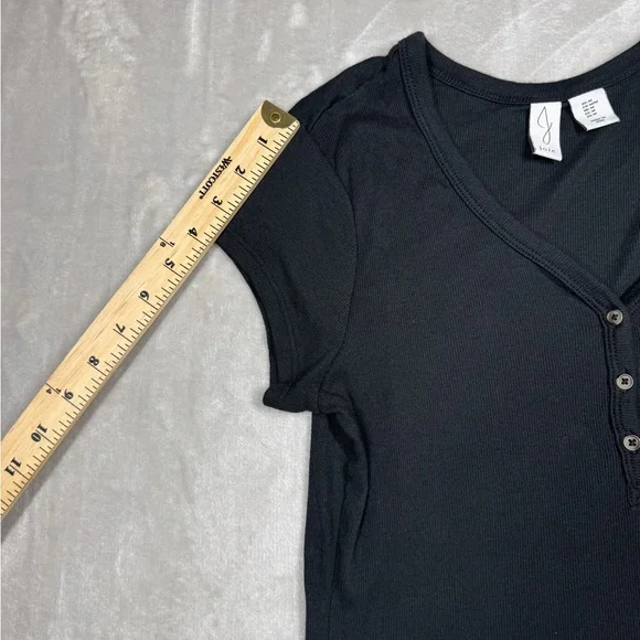 Joie Pima Cotton Blend Black Ribbed Henley Stretchy Short Sleeve Top Size M - Picture 5 of 12